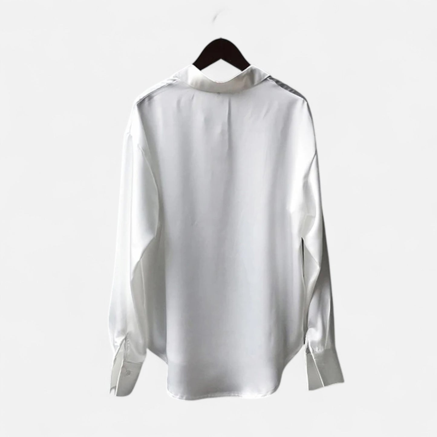 Élané | Haut Femme à Manches Longues en Satin – Élégance Classique, Polyvalence Moderne