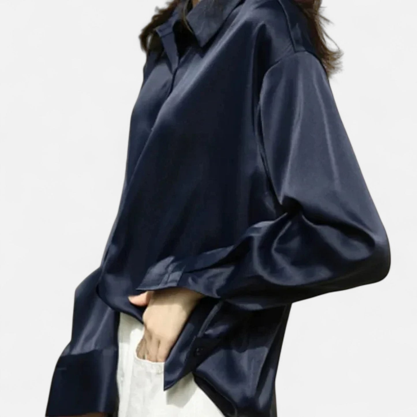 Élané | Haut Femme à Manches Longues en Satin – Élégance Classique, Polyvalence Moderne