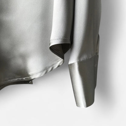 Élané | Haut Femme à Manches Longues en Satin – Élégance Classique, Polyvalence Moderne