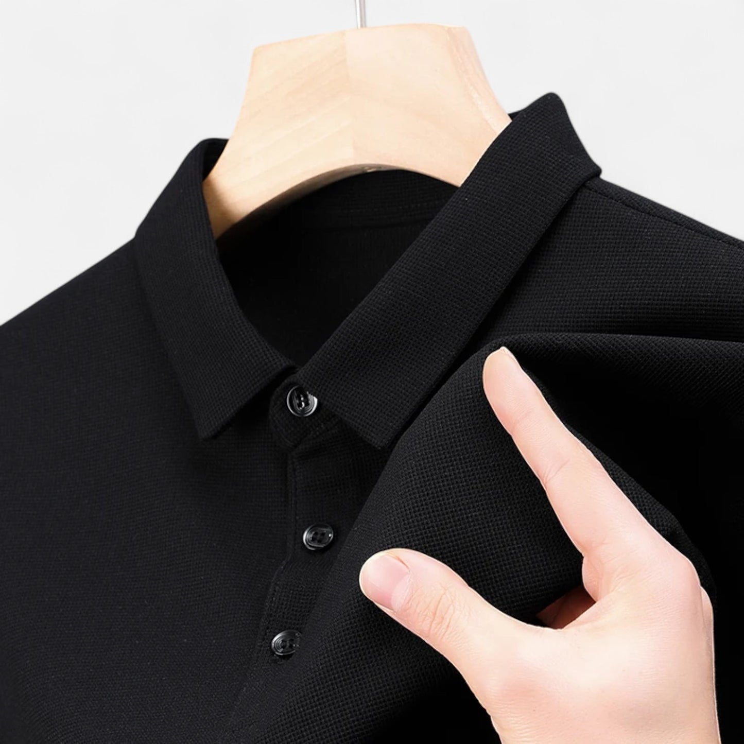 Élané | Polo Homme à Manches Courtes Embossé – Élégance Texturée, Style Contemporain